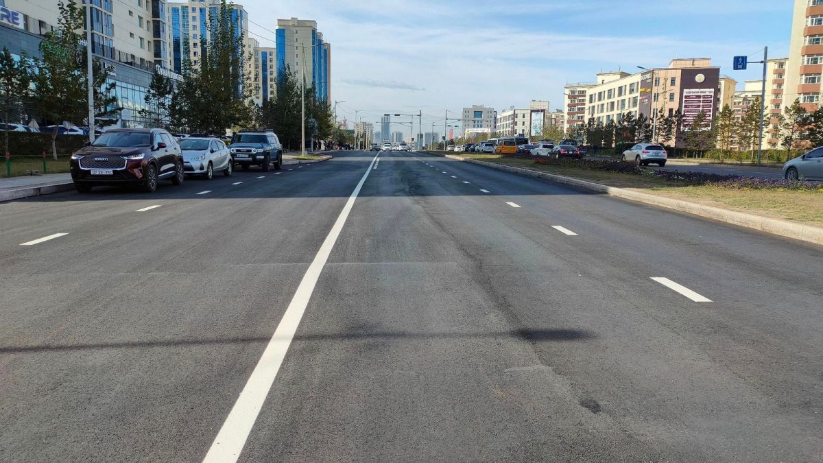 Зургаадугаар сарын 1-ний Даваа гарагт хотын төв орчмын ХААГДАХ авто замууд