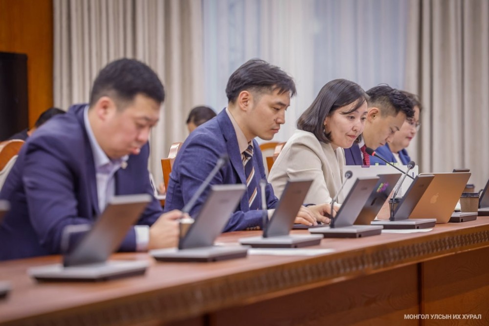 "Ухаа худагийн тусгай зөвшөөрлийг Ашигт малтмалын хуулийг шинэчлэхээс өмнө олгосон, асуудалгүй"