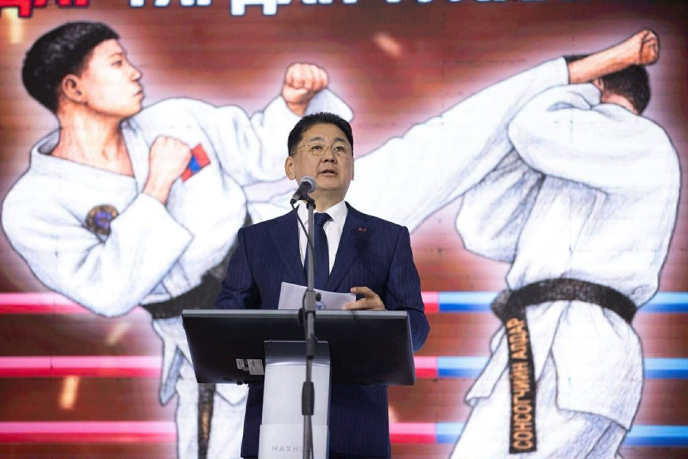 "Бүх шатны сургуульд гардан тулаан, өөрийгөө хамгаалах хичээл заах санаачилгыг дэмжинэ"