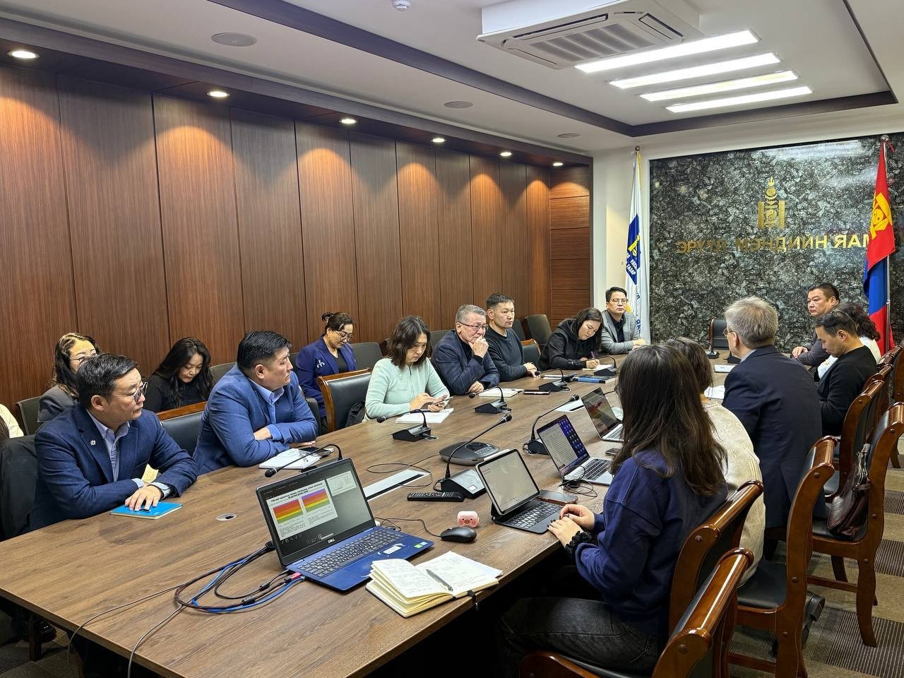 ЭМЯ: Сурагчдын өвлийн амралтыг 14 хоногийн өмнө эхлүүлэх саналыг Боловсролын яаманд хүргүүллээ