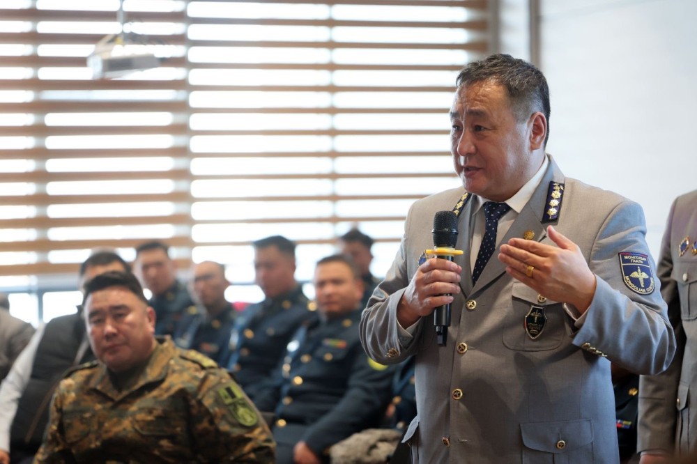 Замын-Үүд дэх Гаалийн газрын дарга О.Цэенрэгзэнг ажлаас нь чөлөөлөхөөр болжээ