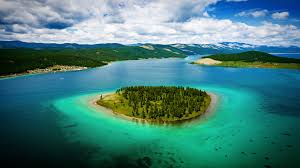 Ерөнхийлөгч У.Хүрэлсүх далай ээж Хөвсгөл нуурыг төрийн тахилгатай болгох зарлиг гаргалаа