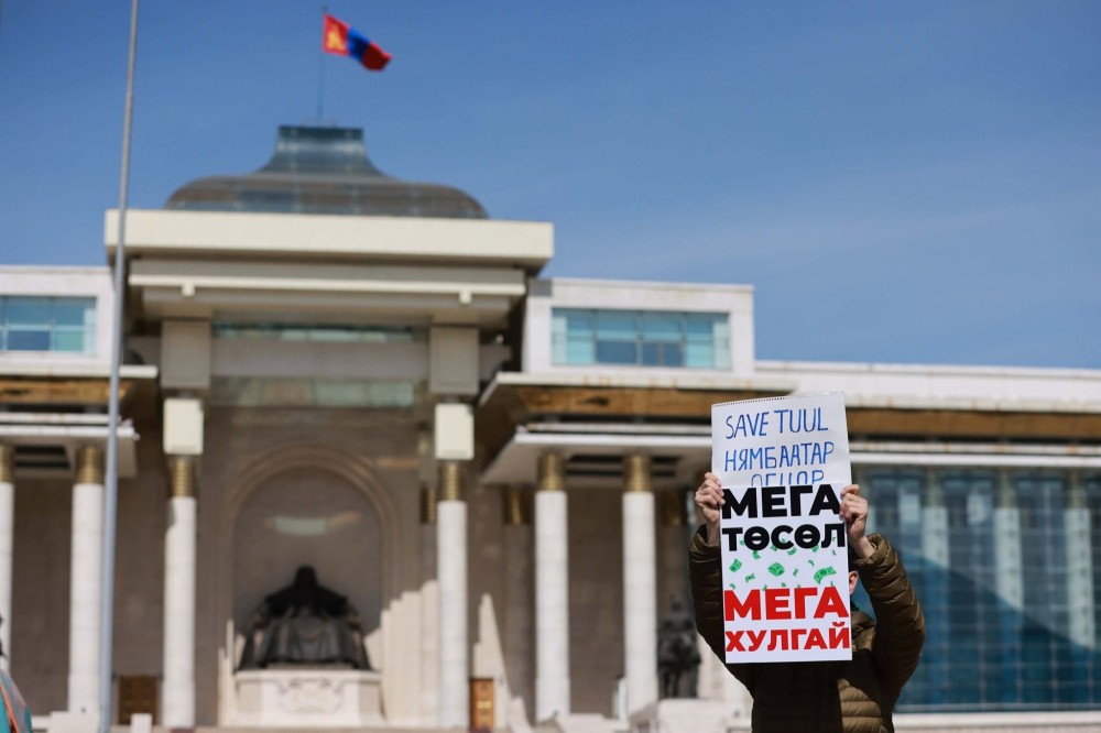 Хотын дарга Х.Нямбаатарт хариуцлага тооцох шаардлагыг Ерөнхийлөгч, Ерөнхий сайдад хүргүүлнэ