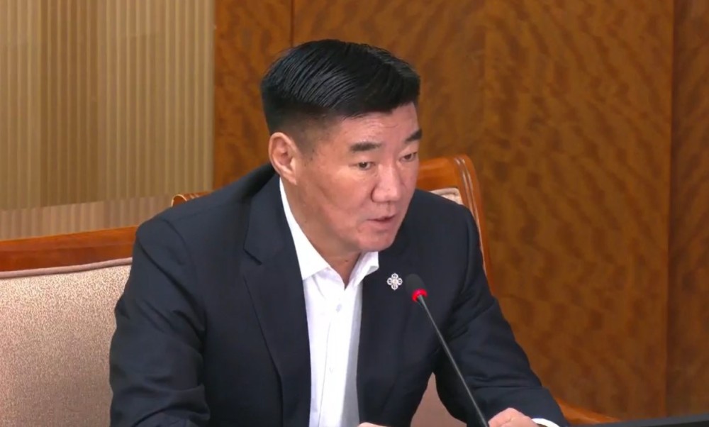 С.Бямбацогт: УИХ-ын дарга нам бус байх төслийг би дэмжинэ