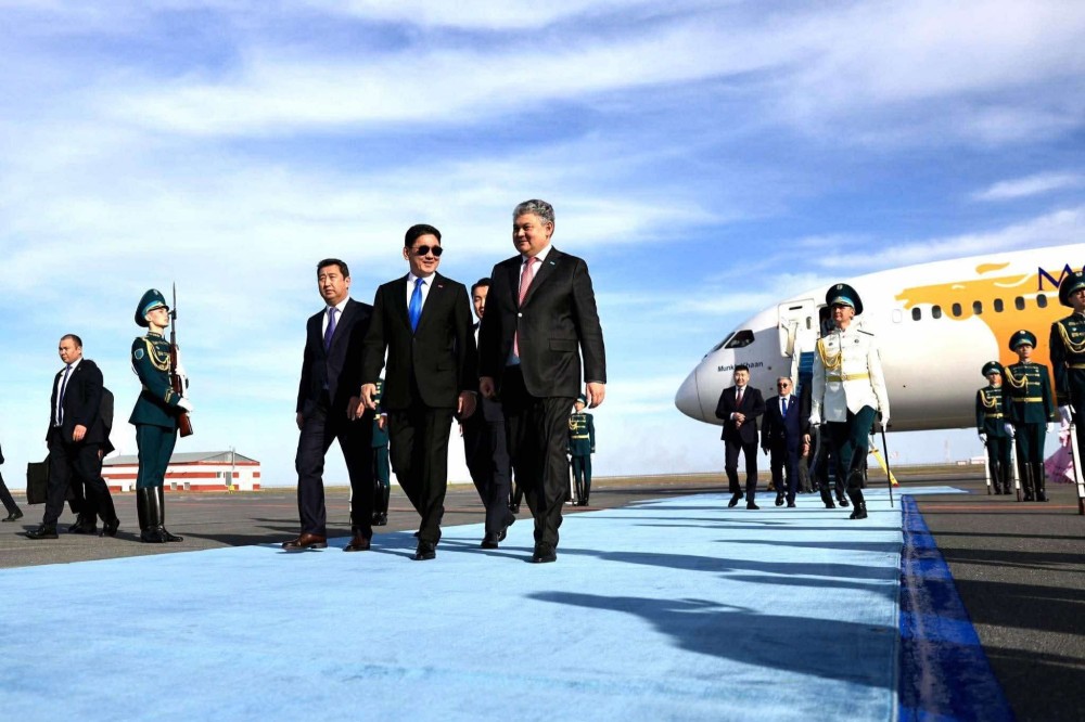 Ерөнхийлөгч У.Хүрэлсүхийн Бүгд Найрамдах Казахстан Улсад хийх төрийн айлчлал эхэллээ