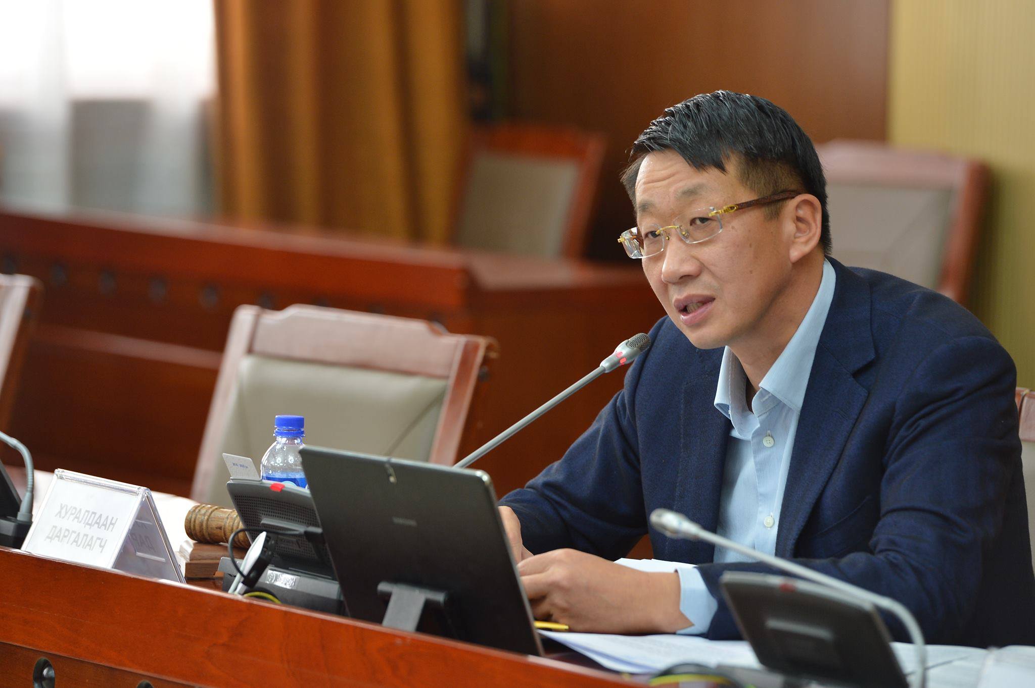 "V сарын 1-нээс эхлэн багш нар нэмэгдсэн цалингаасаа бүх төрлийн нэмэгдлээ тооцуулж авна"